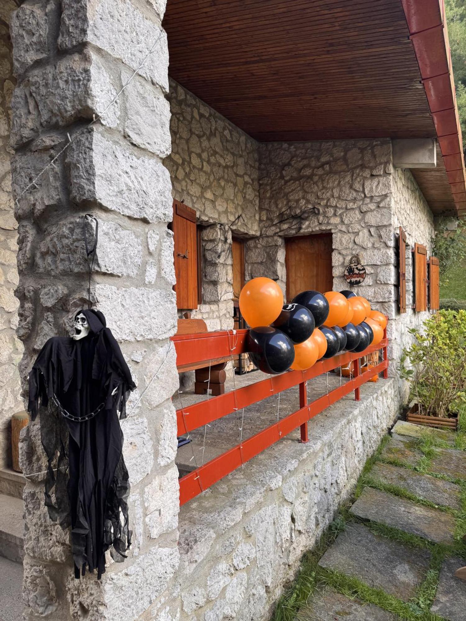 Villa Drago Chalet Oltre il Colle Luaran gambar