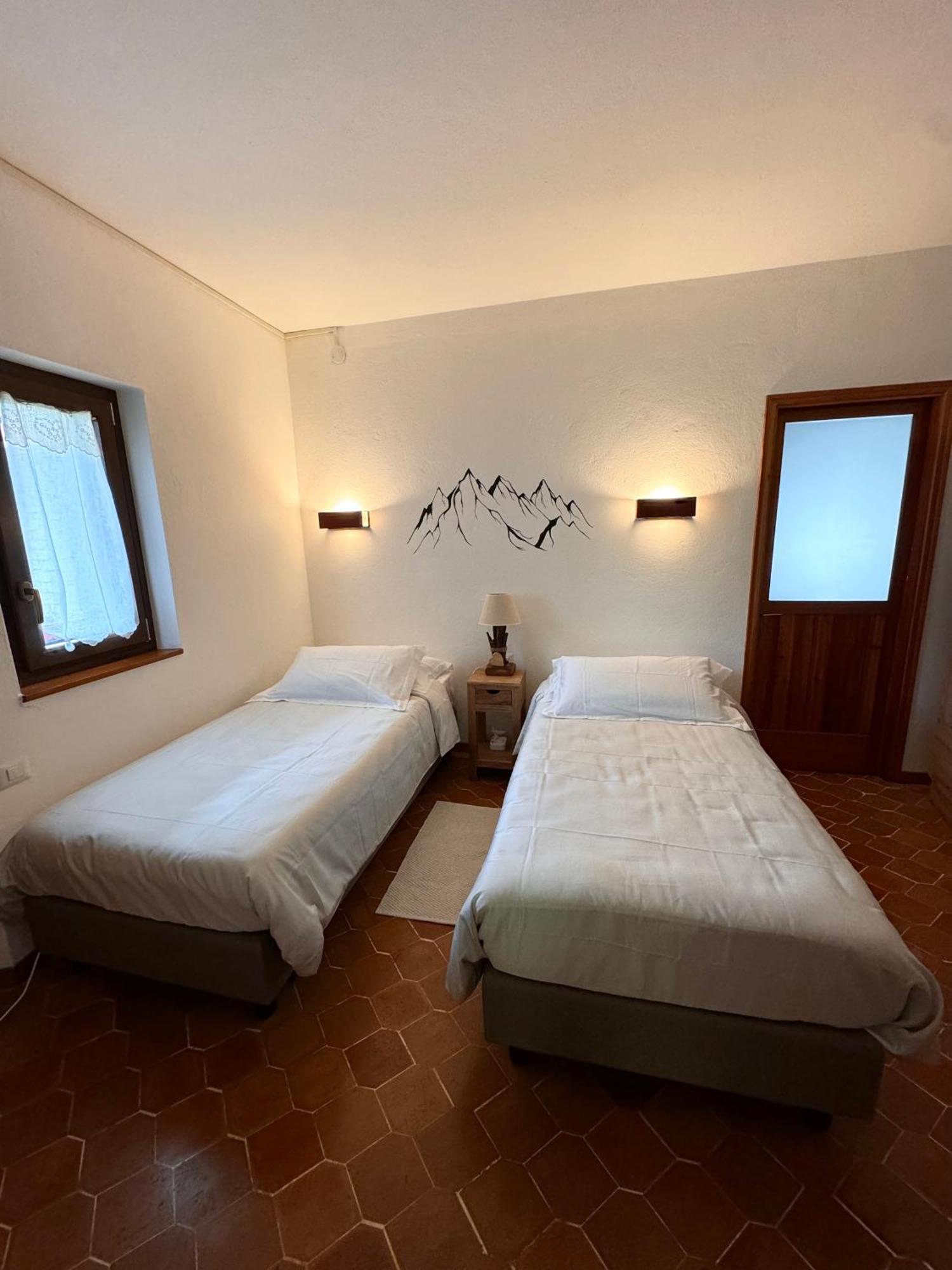 Villa Drago Chalet Oltre il Colle Luaran gambar