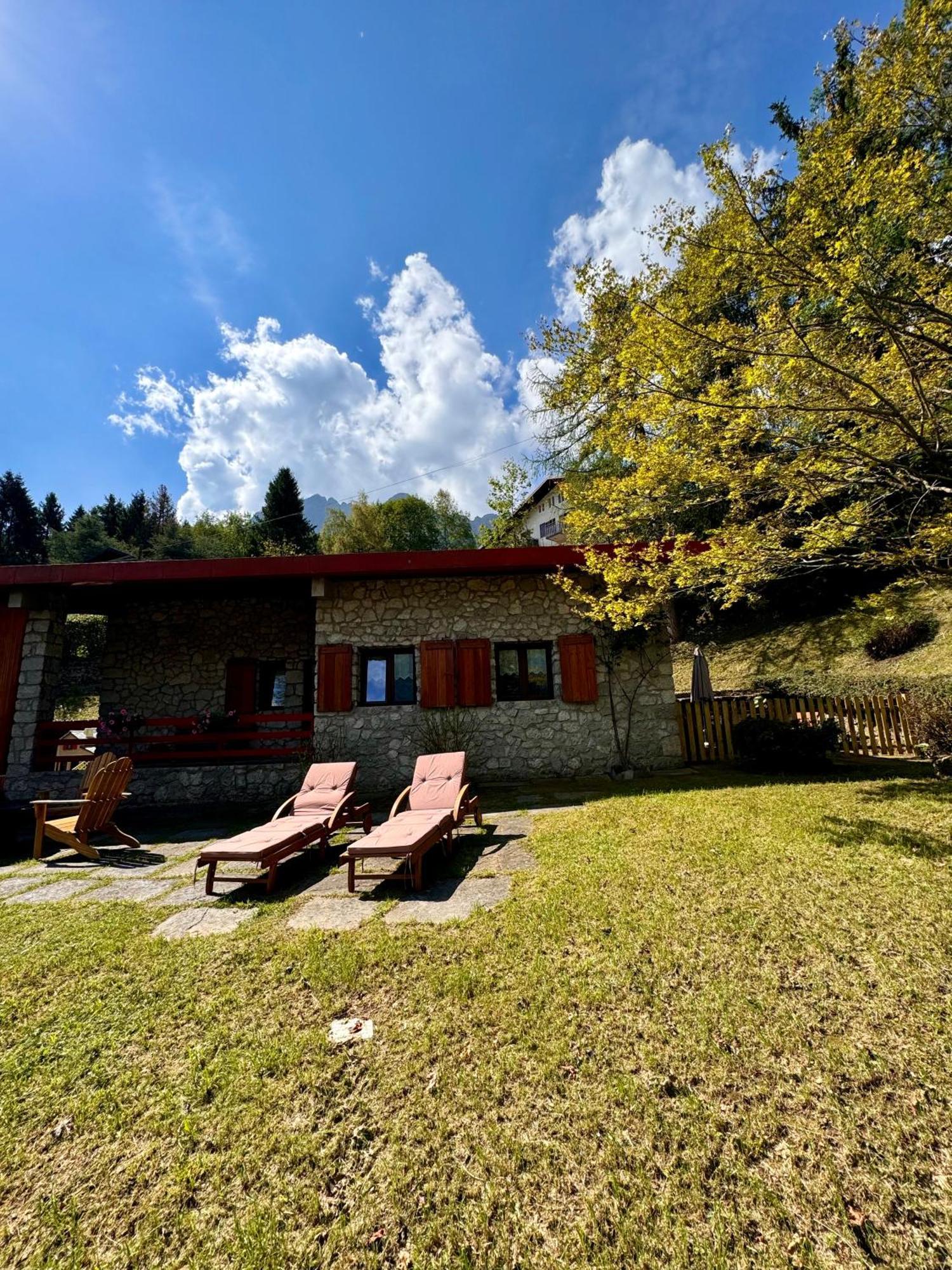 Villa Drago Chalet Oltre il Colle Luaran gambar