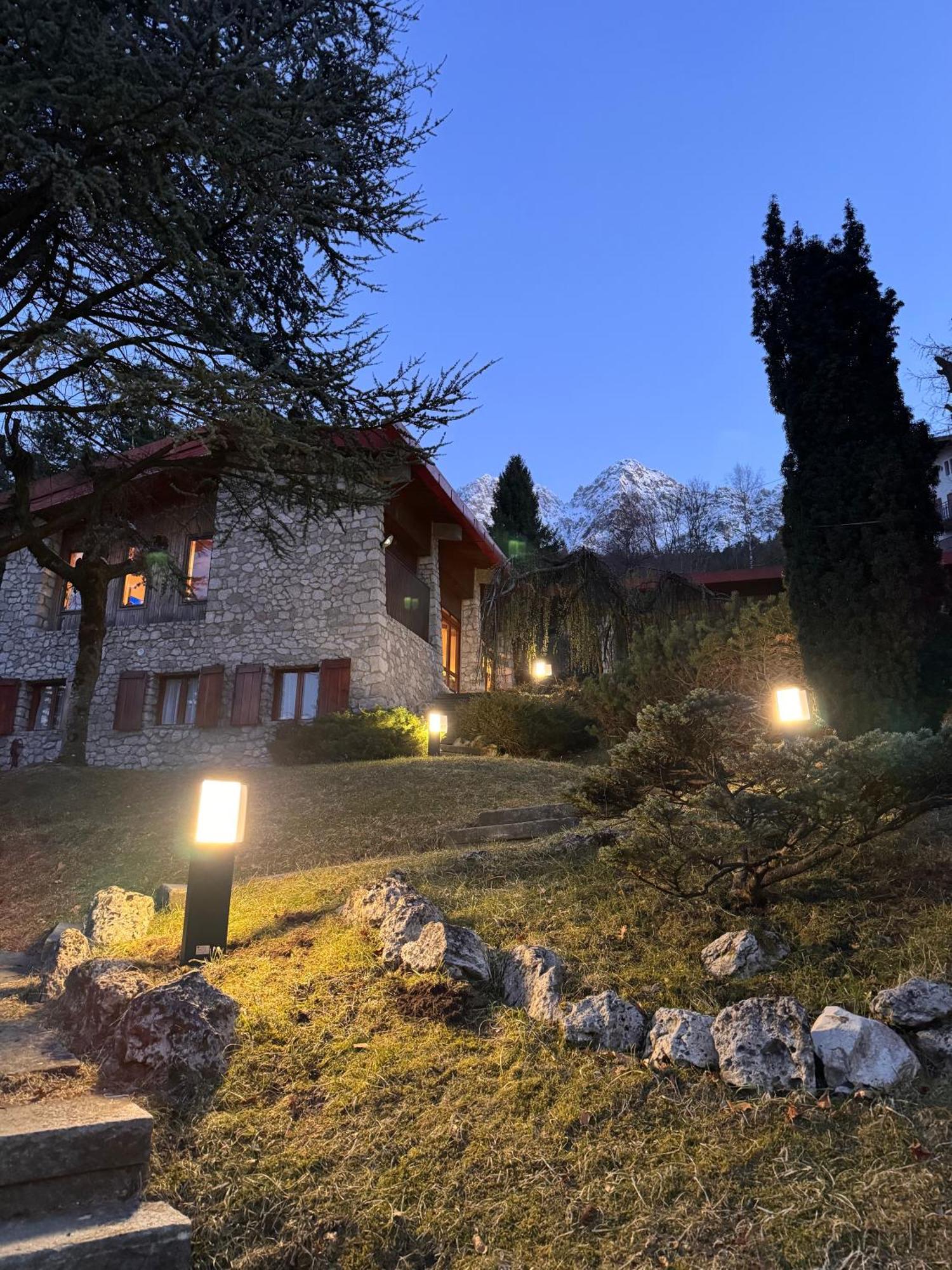 Villa Drago Chalet Oltre il Colle Luaran gambar