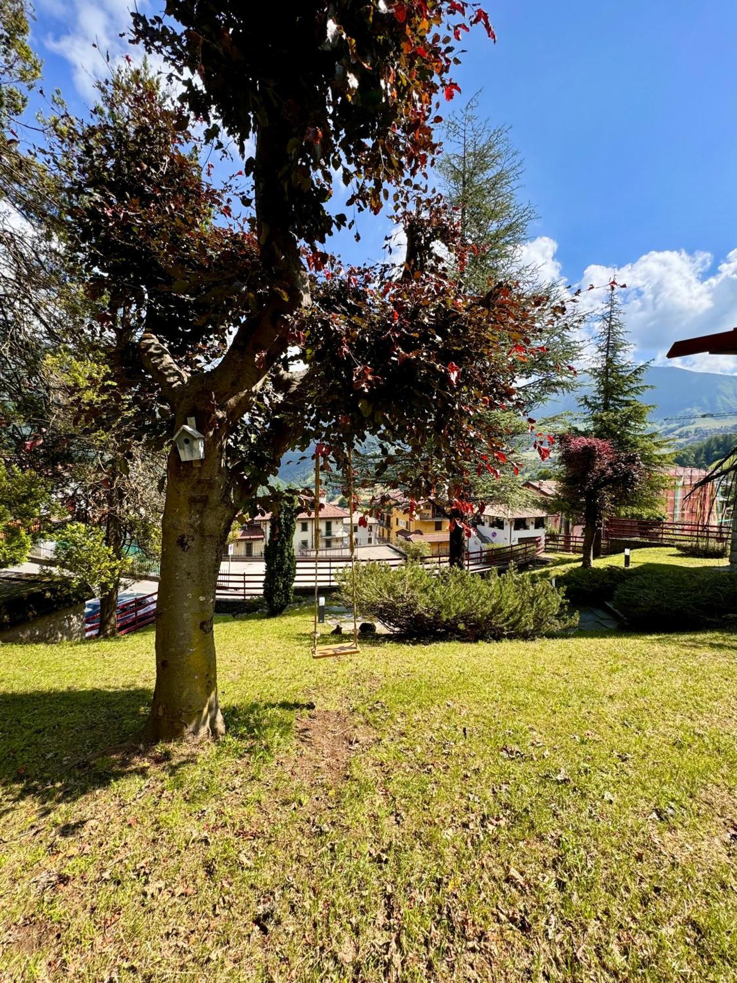 Villa Drago Chalet Oltre il Colle Luaran gambar
