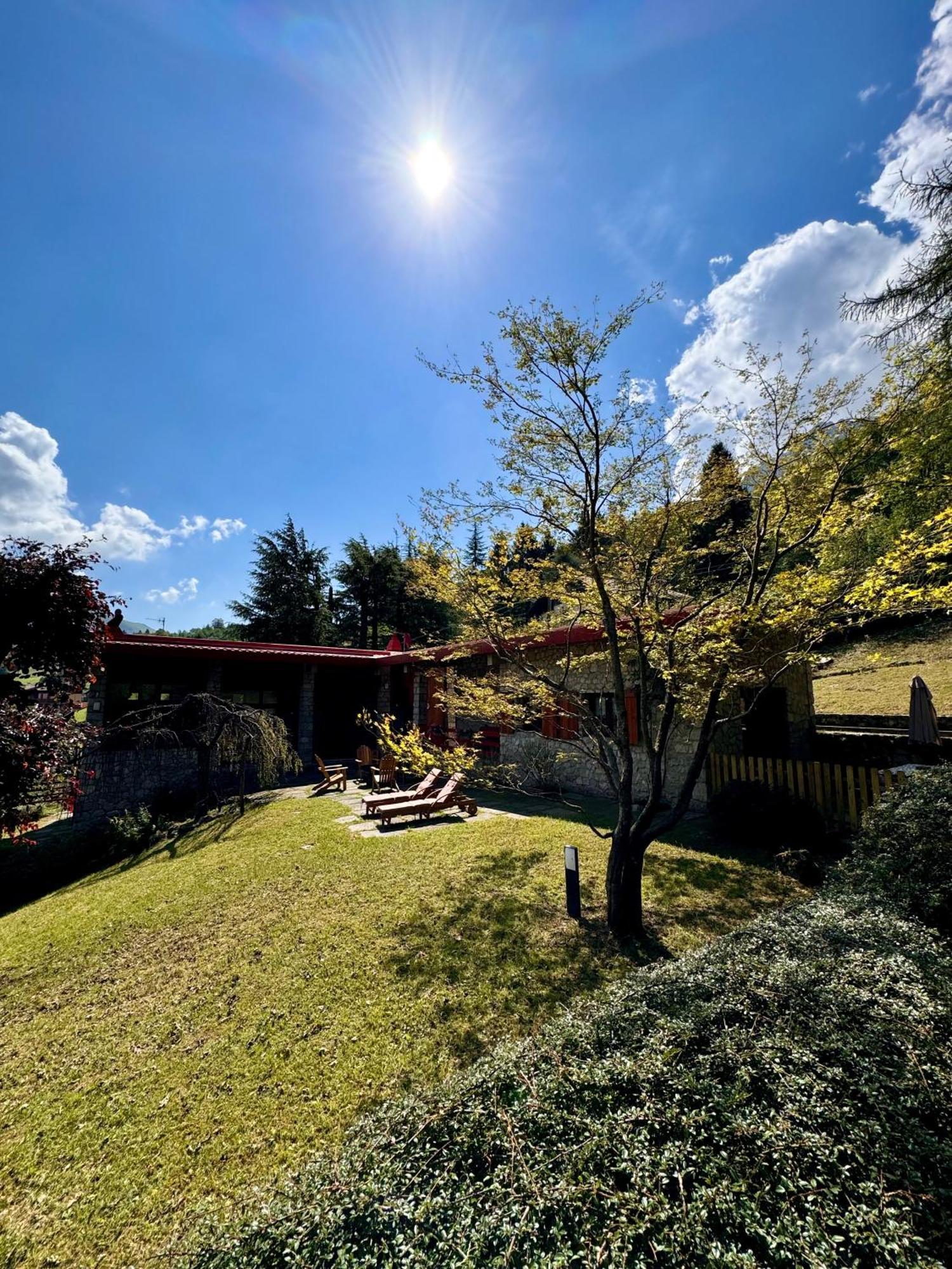 Villa Drago Chalet Oltre il Colle Luaran gambar